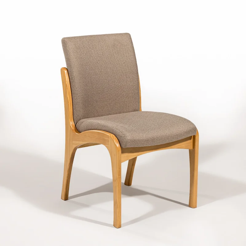 CADEIRA MACIÇA LISBOA ASSENTO E ENCOSTO ESTOFADO